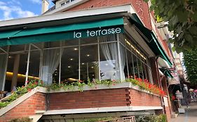 Logis Terrasse Hotel